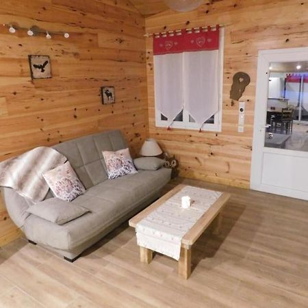 logement paisible à la campagne  Aubarede Esterno foto