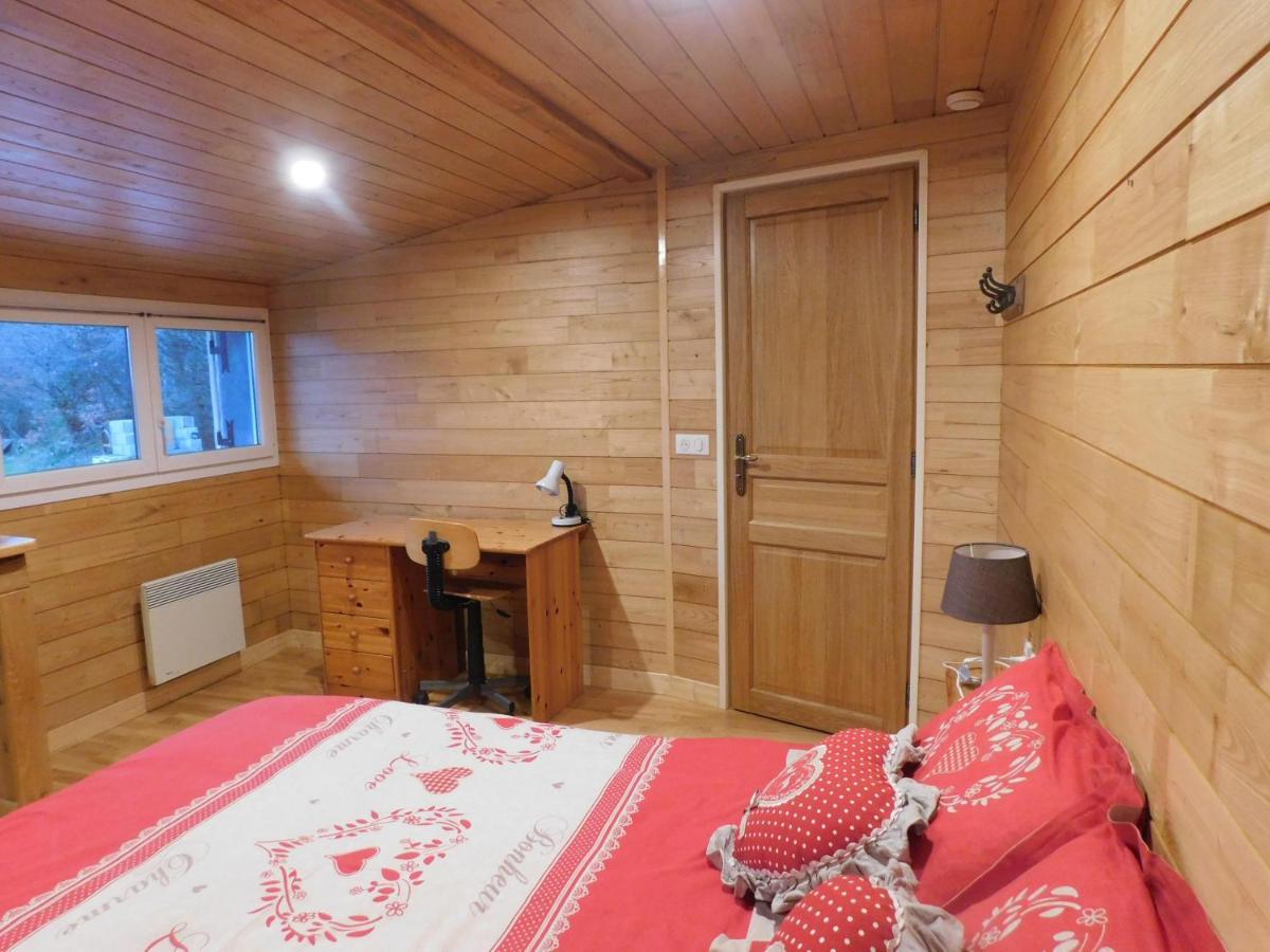 logement paisible à la campagne  Aubarede Esterno foto